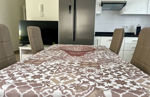 Icod de los Vinos Cabaña | Moderna Casa con Vistas al Teide hasta 4 personas