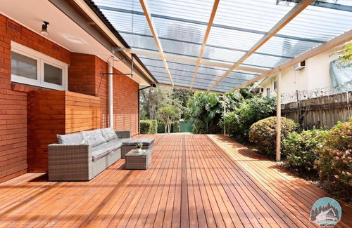 Telopea Casa | Modern House with Spacious Backyard in Telopea