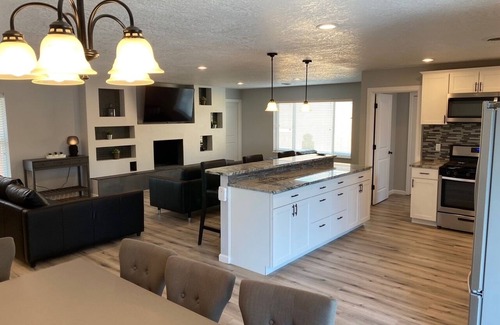 Paradise Hills Civic Casa | Modern House with Trailer Parking