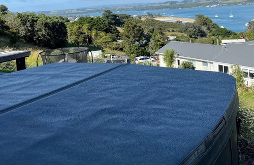 Mahurangi West Casa | Nuevo con vistas y puestas de sol en Ti Point