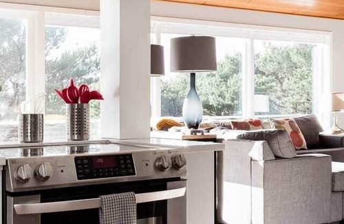 Manzanita Casa | Hermosa casa recientemente remodelada que admite perros cerca de la playa, la ciudad y el campo de golf