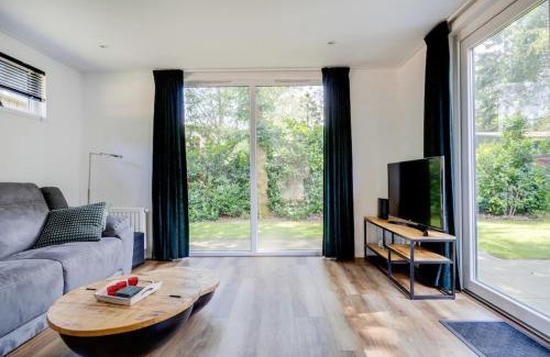 Municipality of Epe Chalet De Esquí | Modern huisje op de Veluwe
