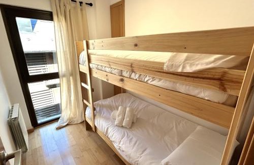 Esterri D'Aneu Apartamento | Modern i familiar apartament a Esterri d'Àneu by RURAL D'ÀNEU