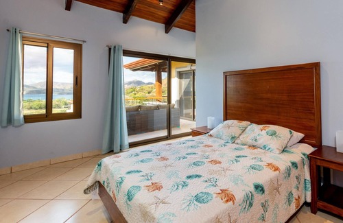 Playa Flamingo Condominio | Modern, Immaculate Unit in Flamingo With Spectacular Ocean Views