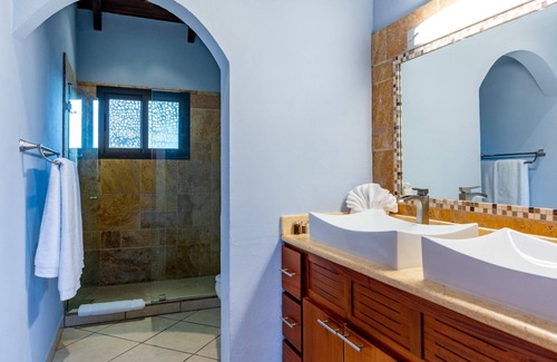 Playa Flamingo Condominio | Modern, Immaculate Unit in Flamingo With Spectacular Ocean Views