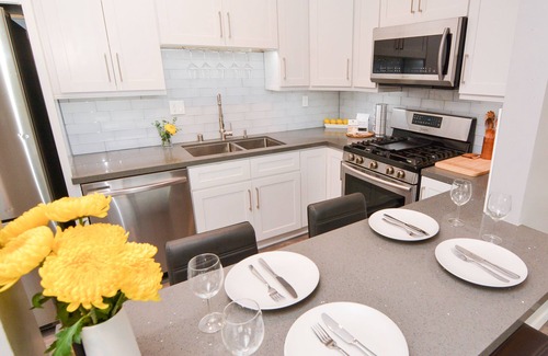 Laguna Beach Casa | Modern, IN DOWNTOWN Laguna Beach + Views!!!
