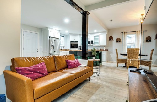 Indianapolis Cabaña | Modern Indianapolis Home < 2 Mi to Downtown!