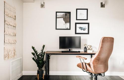 River North Art District Casa | Modern Industrial Loft - Center of RiNo Art District