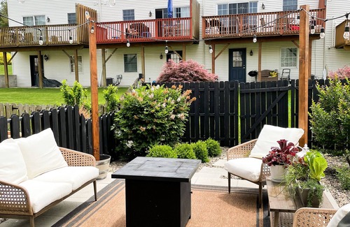 Bowmansdale Casa | Modern Kid-Friendly Stay, Conveniently Located near MessiahU & Harrisburg