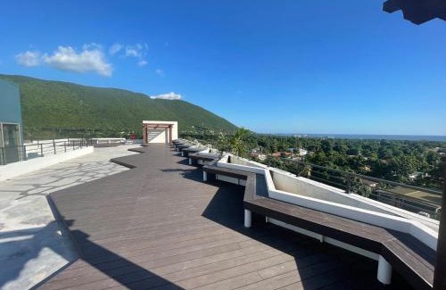 Eden Gardens Apartamento | Modern Kingston Apartment Suite With Pool & Ocean View