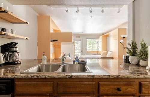 Kirkwood Apartamento | Modern Kirkwood One Bedroom with Deck
