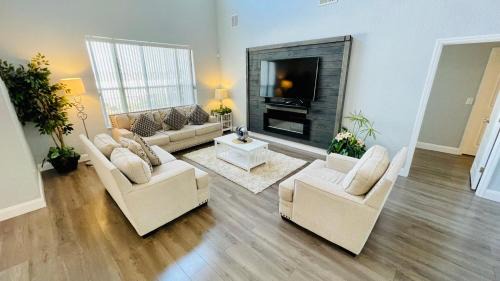 Highlands Reserve Casa | Modern Kitchen -Close To Parks - Tvs In All Rooms!