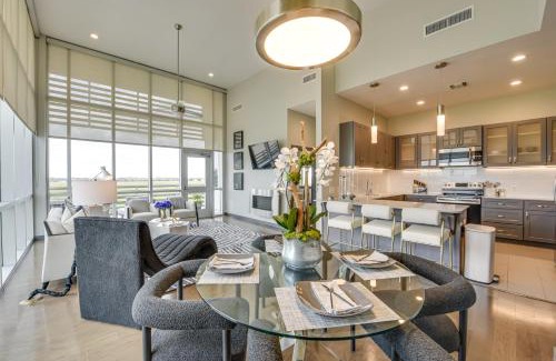 Lake Charles Apartamento | Modern Lake Charles Condo with Balcony 7 Mi to Dtwn