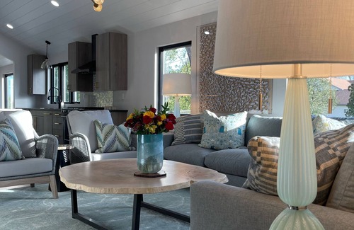 Black Wolf Cabaña | Modern Lake house on Lake winnebago