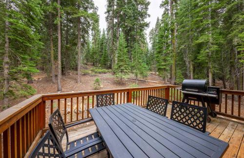 Kingswood Estates Casa | Modern Lake Tahoe Retreat Ski and Swim
