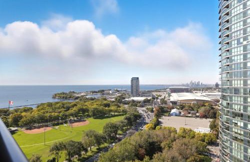 Fort York Apartamento | Modern Lakeside 1BR Condo in Downtown Toronto