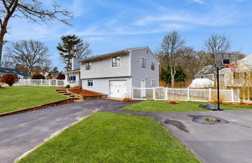 East Falmouth Casa | Modern Life by the Water