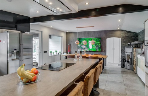 Hinnenburg Casa | modern life in the forest