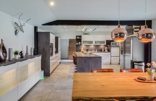 Hinnenburg Casa | modern life in the forest