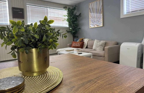 Woonsocket Apartamento | Modern LIVIN-1bd 1ba