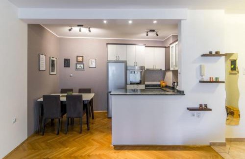 Grbavica Apartamento | Modern Living Apts - Botanica - PRIVATE PARKING