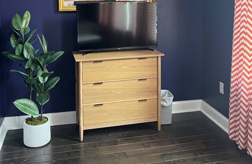 Parkersburg Apartamento | Modern living conveniently located on Market Street in downtown Parkersburg