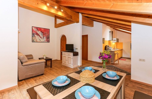 Obereggen Apartamento | La vida moderna en medio de las montañas de la naturaleza + Internet