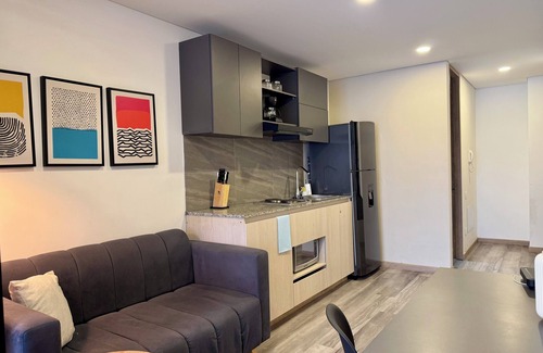 Zona Rosa Apartamento | Modern Loft in 85st near Andino