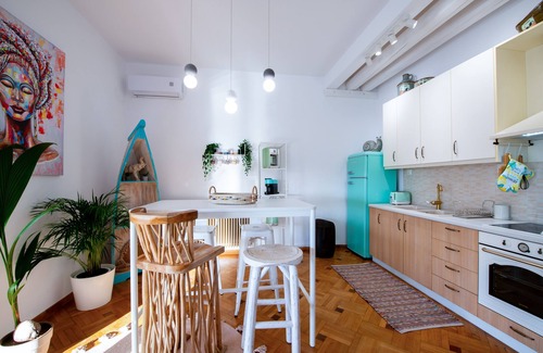 Piraeus Apartamento | Modern Loft with panoramic view. Central location next to metro,train,harbor.
