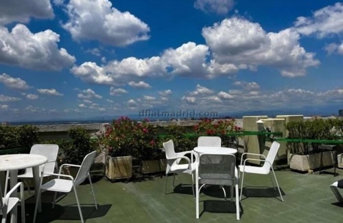 Cuatro Caminos Apartamento | Loft moderno con piscina en la azotea y vistas
