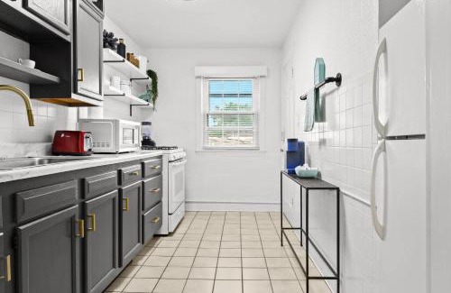 Audubon Apartamento | Modern Louisville Stay Free Parking Prime Location