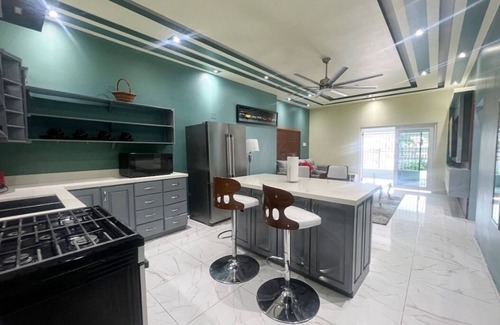 Saint Andrew Casa | Modern Lux 2Bedroom Secured