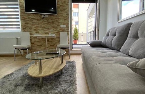 Uzice Apartamento | Modern LUX