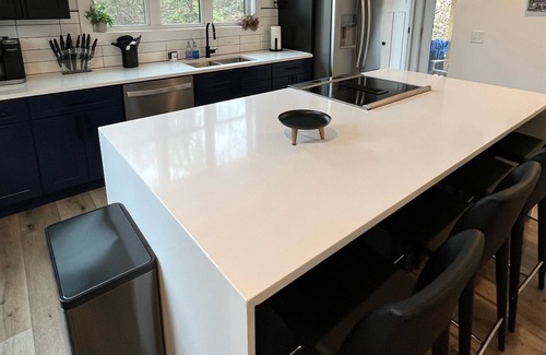 Red Bank Casa | Modern luxe home minutes to downtown Chattanooga with Private hot tub
