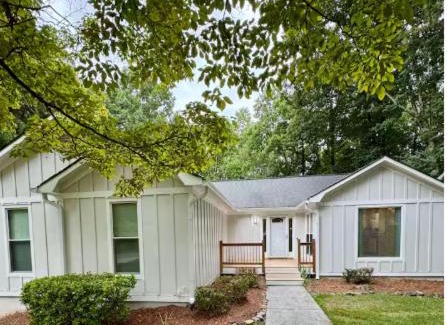 Marietta Casa | Modern Luxe Retreat near Braves Fast WiFi and Parking
