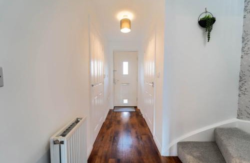 Didcot Casa | Modern Luxury 2 Bed Didcot Home with Free Parking