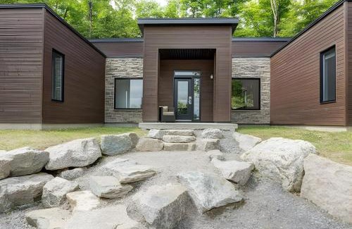 La Conception Casa | Modern Luxury Chalet Private Jacuzzi