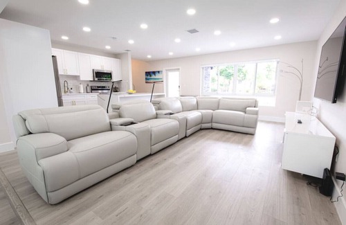 Ives Estates Casa | Modern Luxury Home with Pool