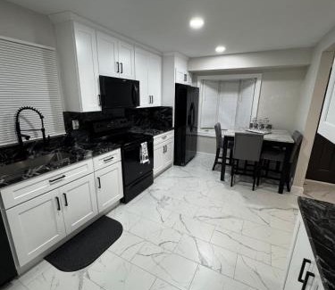 Birmingham Casa | Modern Luxury House - Birmingham