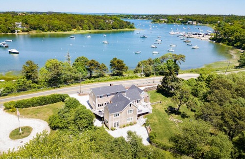 North Chatham Casa | Modern Luxury in Chatham with Water Views: 875-C