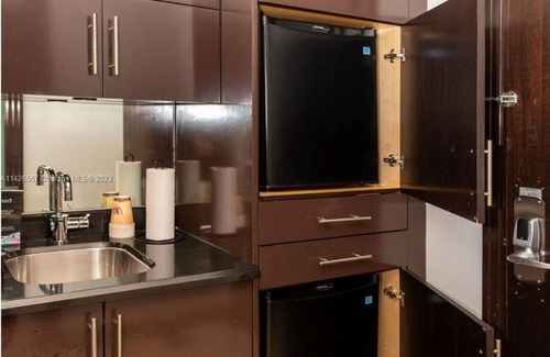 City Center Condominio | Modern luxury PH at Condo Hotel
