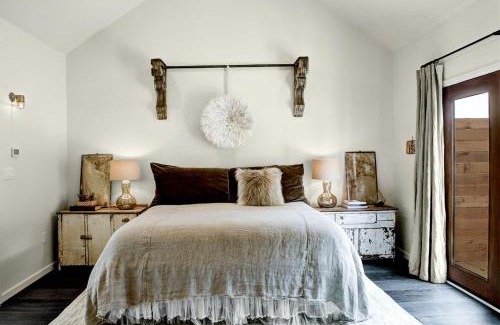 Round Top Casa | Modern Luxury Rental with Bohemian Decor near Antique Show in Round Top, Texas