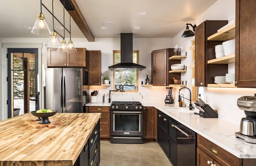 Blue River Casa | Architect's Dream 💫 Exquisite Living Spaces 💎 9 Beds 🛏 $0 Cleaning & Pet Fees