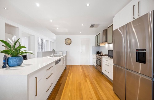 Yeronga Casa | Modern Luxury Riverfront Sanctuary