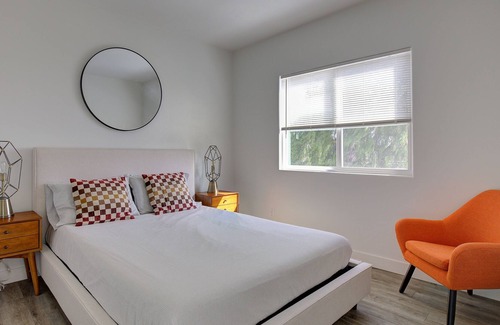 Logan Heights Casa | Modern Luxury Traveler's Home SD