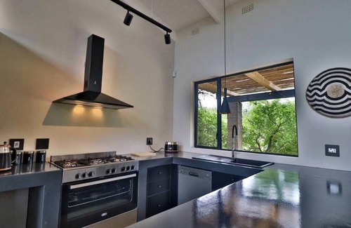 Marloth Park Villa | Modern Luxury Villa with the perfect view