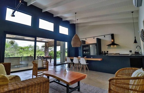 Marloth Park Villa | Modern Luxury Villa with the perfect view