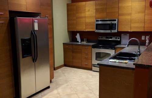 Belleville Condominio | Lo moderno se encuentra con lo histórico, la iluminación natural + techos altos, cerca del metro