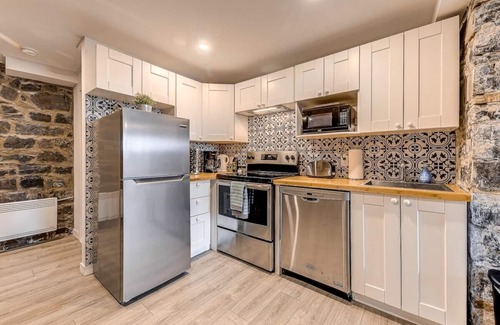 Old Quebec Apartamento | Modern Meets Rustic- 2 Bedroom in Old Quebec