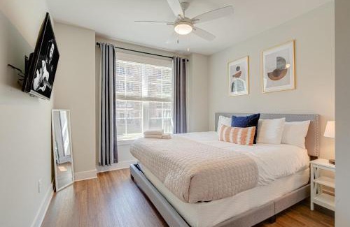Melrose Casa | Modern Melrose-2 Bedroom Condo-5 mins to Broadway